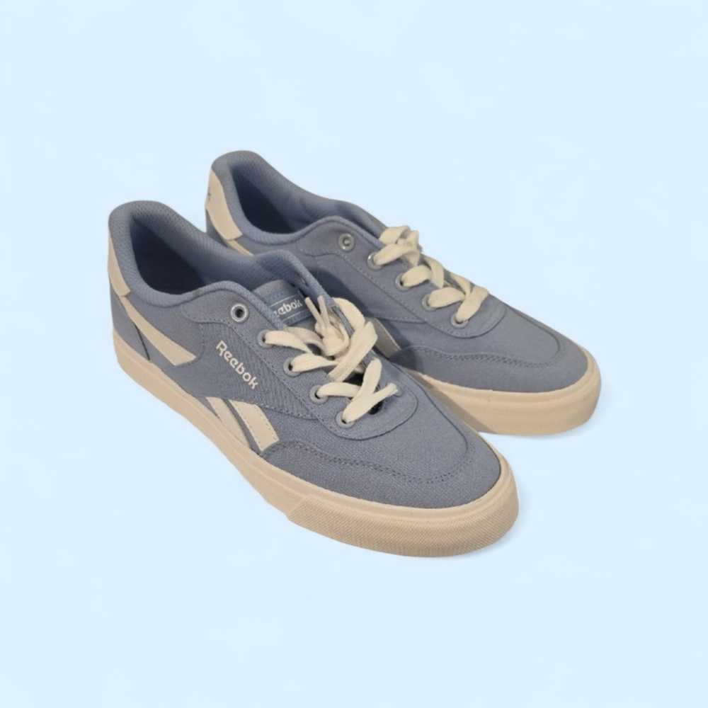 Reebok Light Blue and White Casual Shoes - Picture 2 of 5